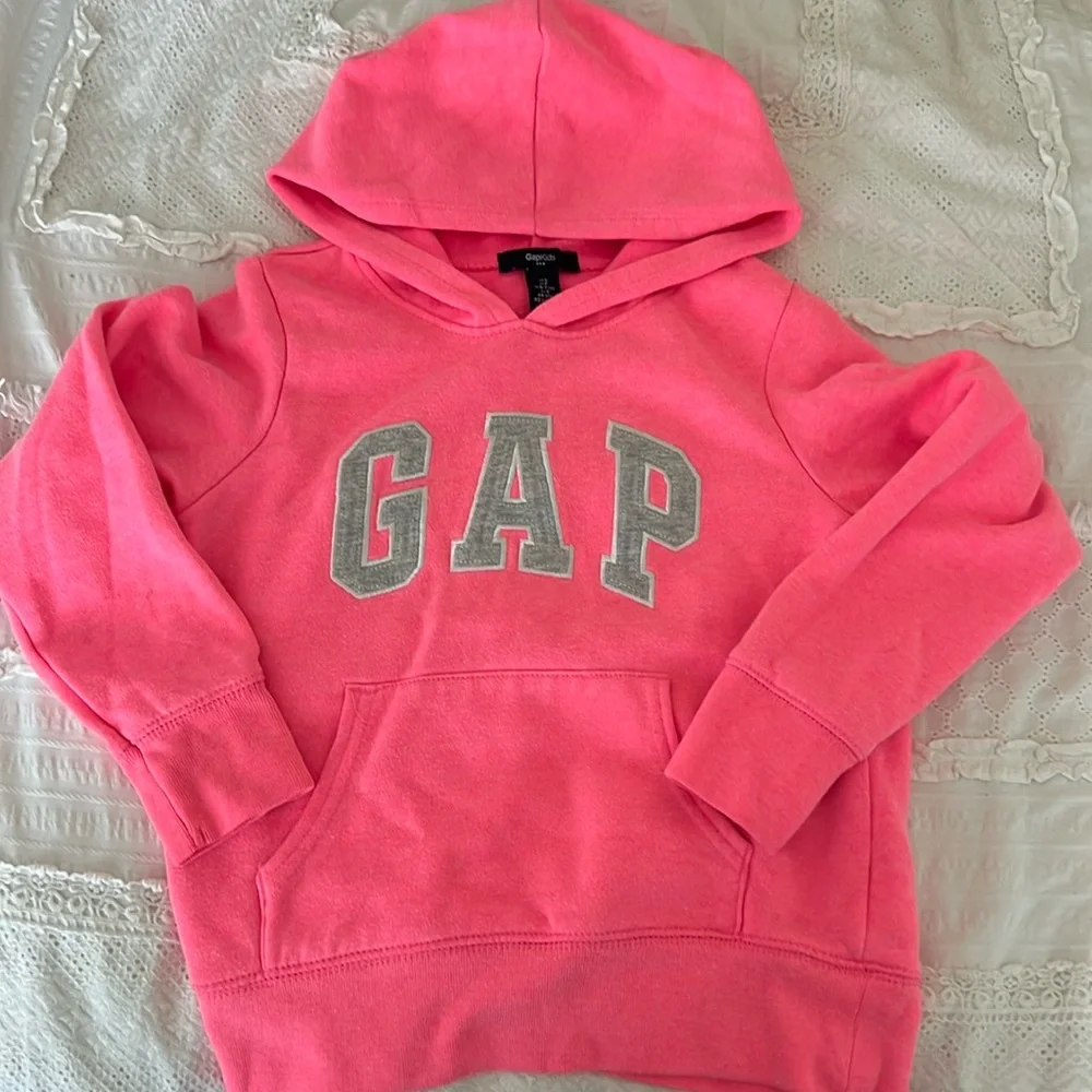 Gap Girls Hooded Sweatshirt and Grey Joggers Size Small Pink